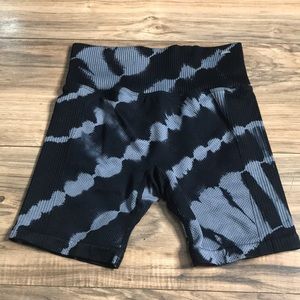 PINK Victoria’s Secret active black and grey   tie dye yoga shorts